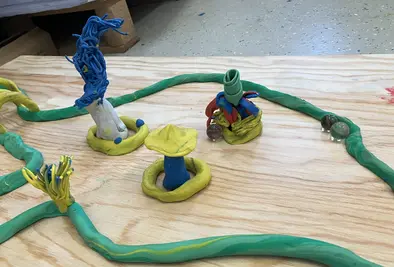 Fertig modellierte Werke.