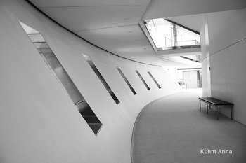 FOTO-AKADEMIE St. Pölten: Ein Spiel mit LICHT & SCHATTEN