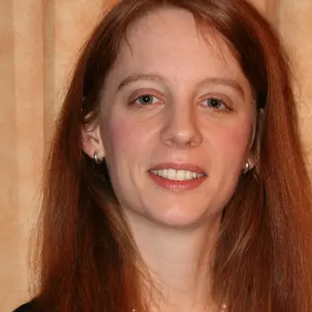 Dr. Christina Dollinger