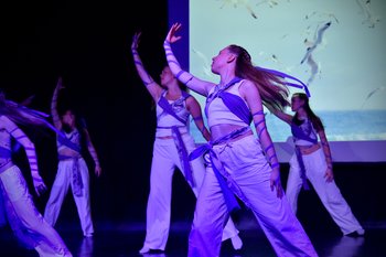 Zwei eindrucksvolle Tanzshows unter dem Motto „Take Heart“ in Wieselburg