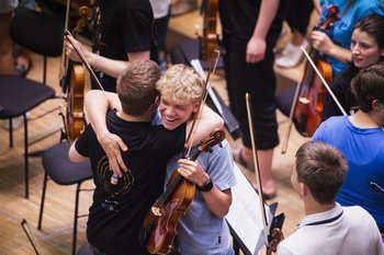 Großer Erfolg der ersten Zusammenarbeit von European Union Youth Orchester (EUYO) und Jugendsinfonieorchester Niederösterreich (JSO)!