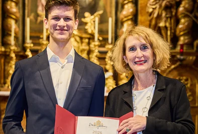Ulrike Sych und Emil Petri mit Stipendium