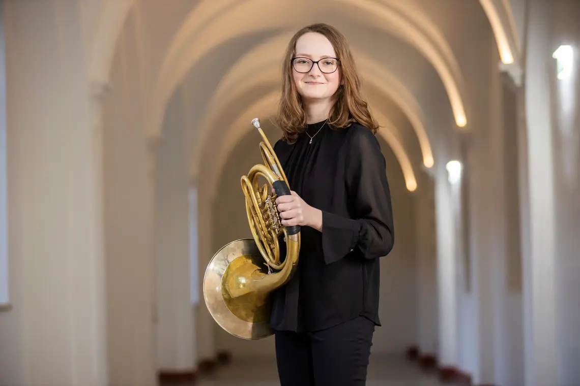 KATHARINA PAUL, Horn