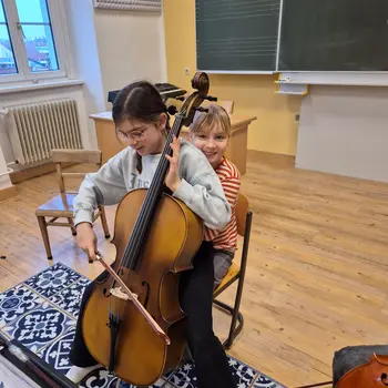 Cellospiel-Kunststücke