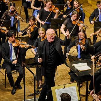 Peter Stark mittig; Festkonzert JSO NÖ Grafenegg